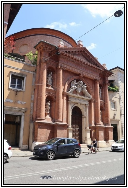 Ferrara_kostel_sv.Karla_Boromejského