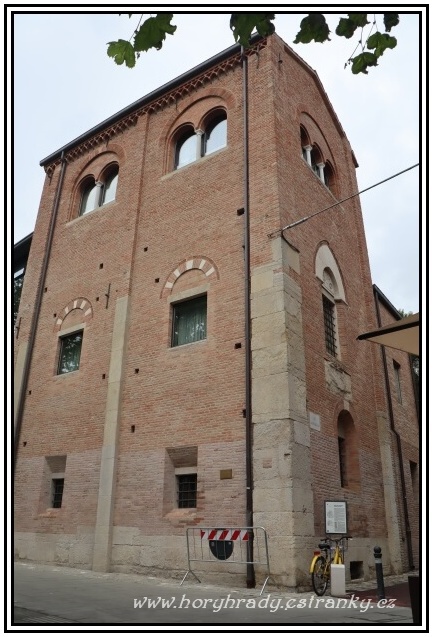 Rimini_ruiny_katedrály_sv.Holubice