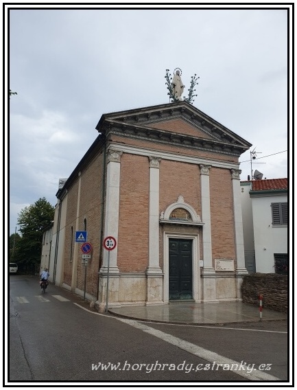Rimini_kostel_Madonna_della_Scala