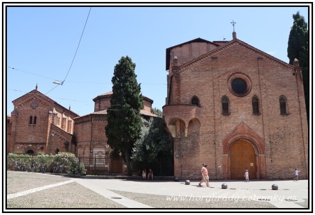 Bologna_bazilika_sv.Štefana