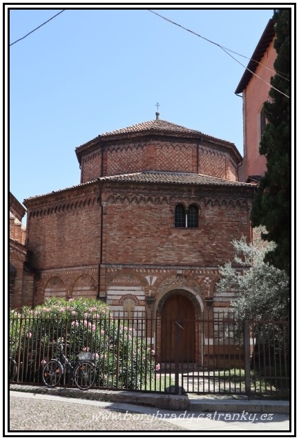 Bologna_kostel_Božího_hrobu (bazilika_sv.Štefana)