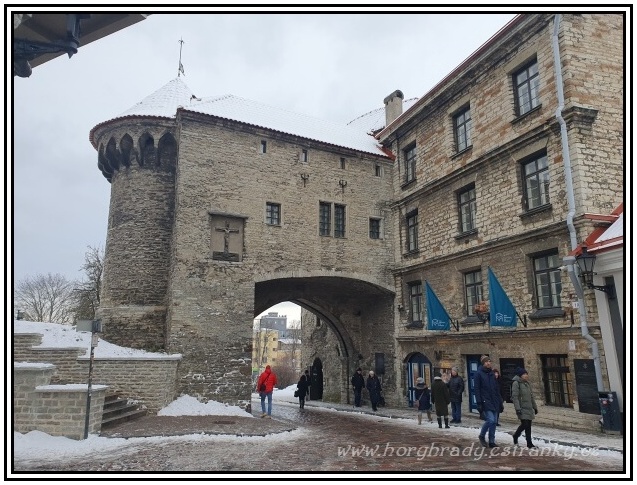 Tallinn_městské_opevnění_Reval_Velká_plážová_brána