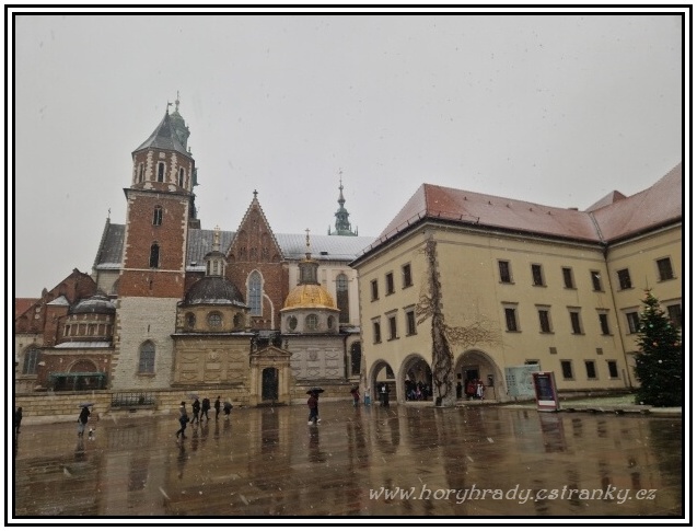 Krakov_hrad_Wawel__03