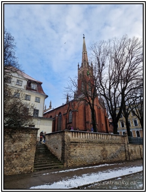 Riga_kostel_sv.Spasitele__01