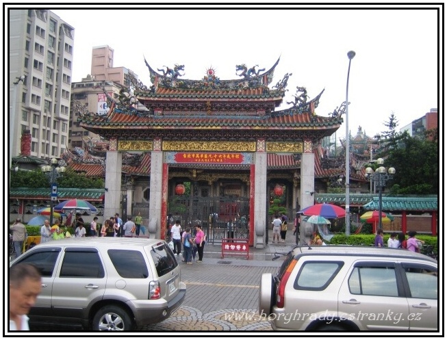 Taipei_Longshan_Temple__04