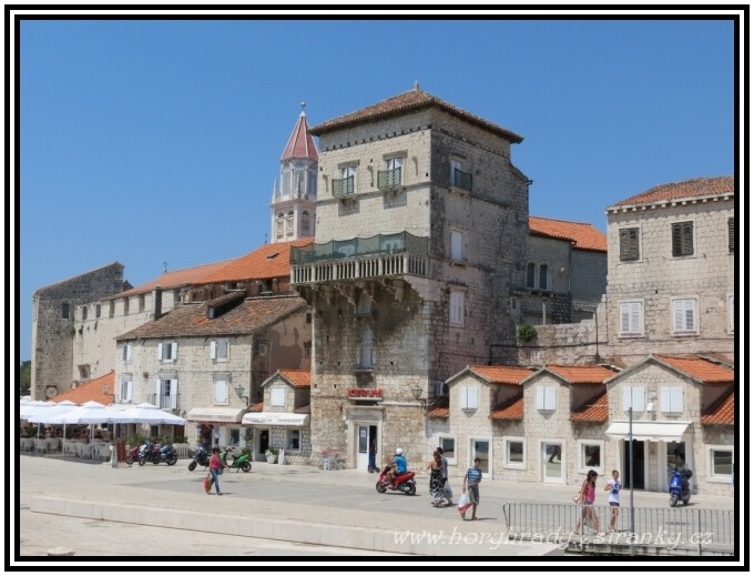 Trogir_věž_Vitturi