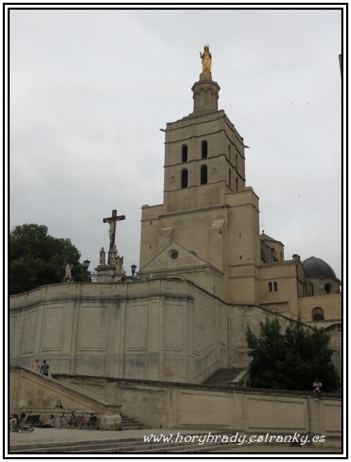 Avignon_katedrála_Notre_Dame_des_Doms
