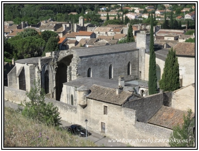 Villeneuve_les_Avignon_Katuziánský_klášter__01