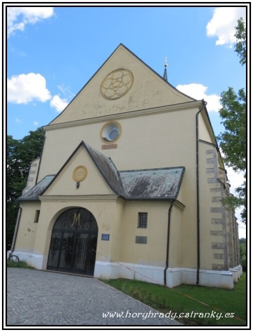 Rovensko_pod_Troskami_kostel sv.Václava