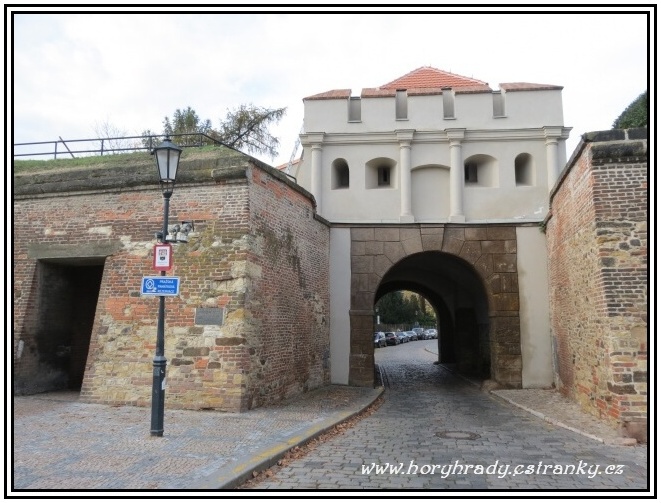 Praha_Vyšehrad_Táborská_brána