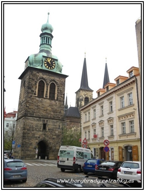 Praha_zvonice_kostela_sv.Petra_Na_Poříčí