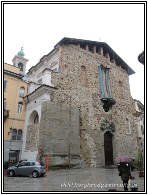 Bergamo_kostel_sv.Ducha