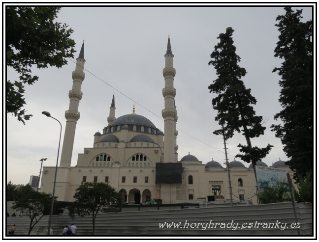 Tirana_Velká_mešita