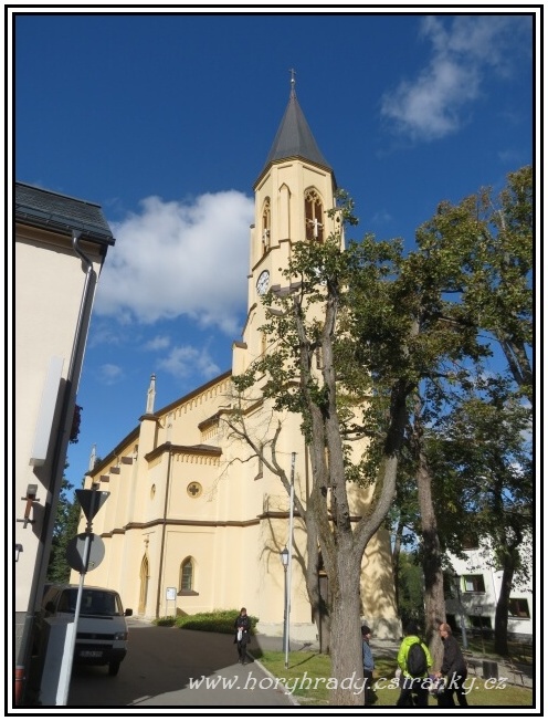 Oberwiesenthal_ kostel_Martina_Luthera