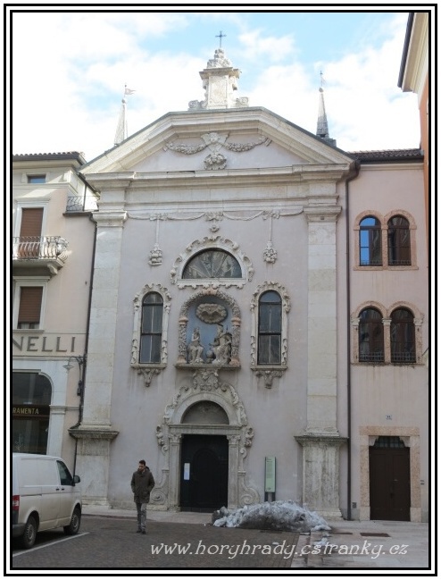 Trento_kostel_sv.Trojice