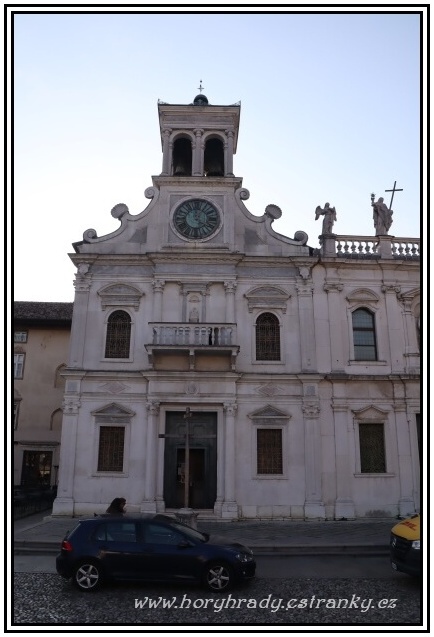 Udine_kostel_sv.Jakuba