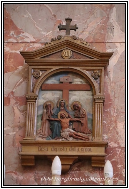 Comacchio_kostel_Nejsvětějšího_růžence__13